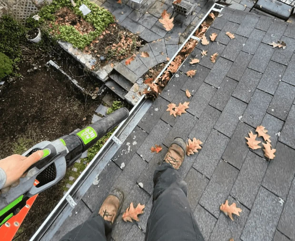 Gutter Cleaning service in Painesville, OH